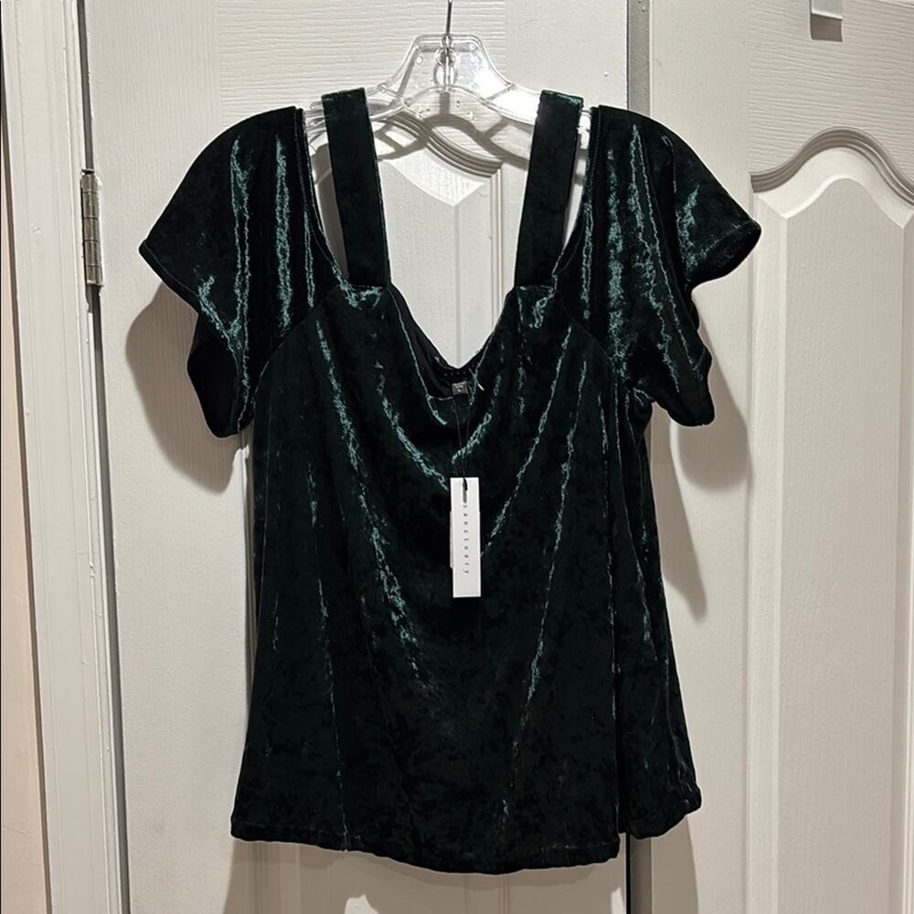 Sanctuary L green elegant velvet cold shoulder top NWT dressy casual weekend